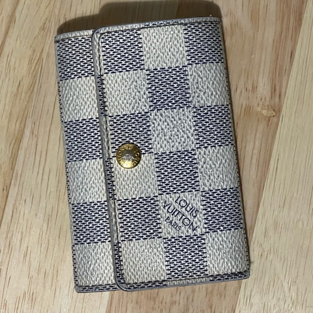 Louis Vuitton Damier Azur 6 key case, multicles, code CT4182 MADE IN FRANCE